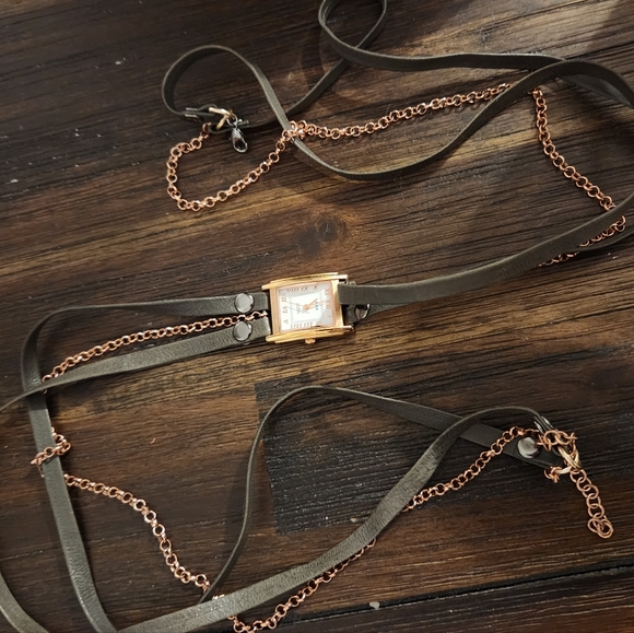 La Mer Wraparound Watch - Picture 2 of 3